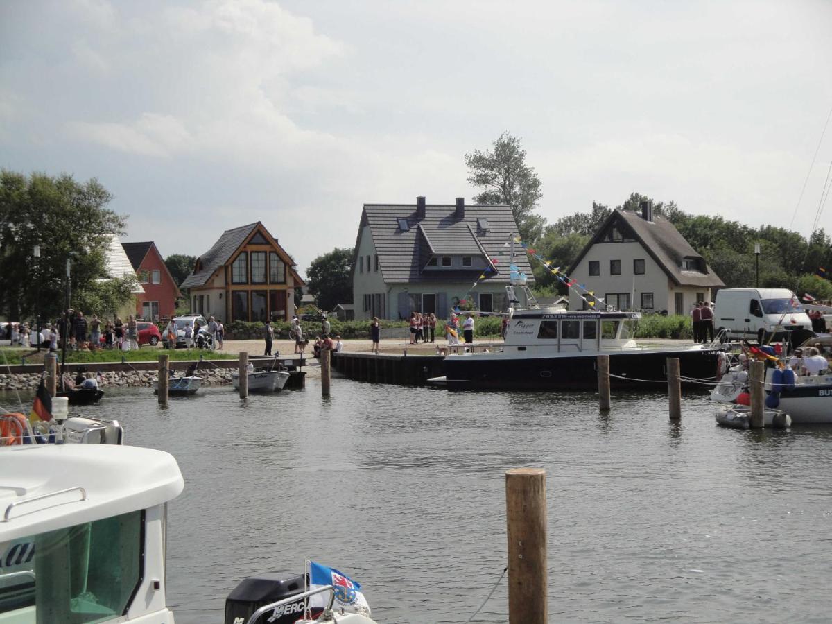 Ferienhaus Boddenblick Und Kranich Vieregge Esterno foto